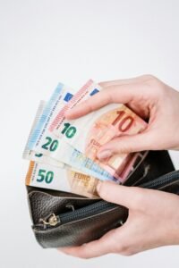 Gas Prices: Rising or Falling? Understanding the Trends